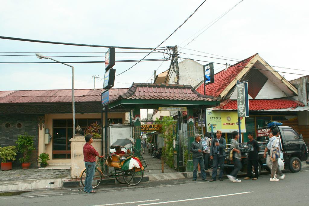 Hotel 1001 Malam Yogyakarta Exterior photo