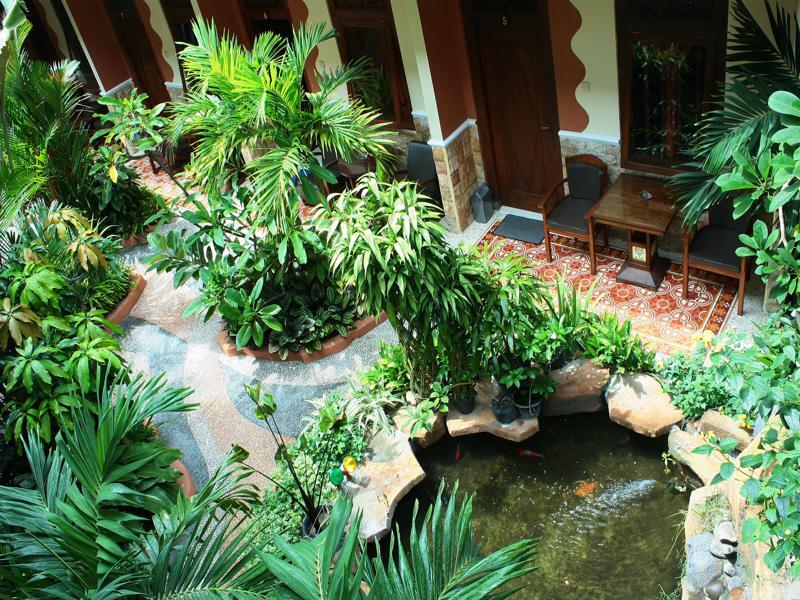 Hotel 1001 Malam Yogyakarta Exterior photo